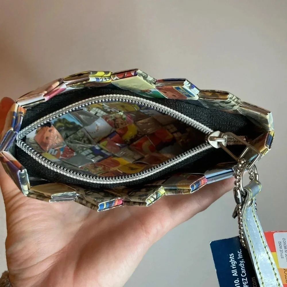Vintage Y2K NWT Rollin PEZ Wristlet - Picture 4 of 6